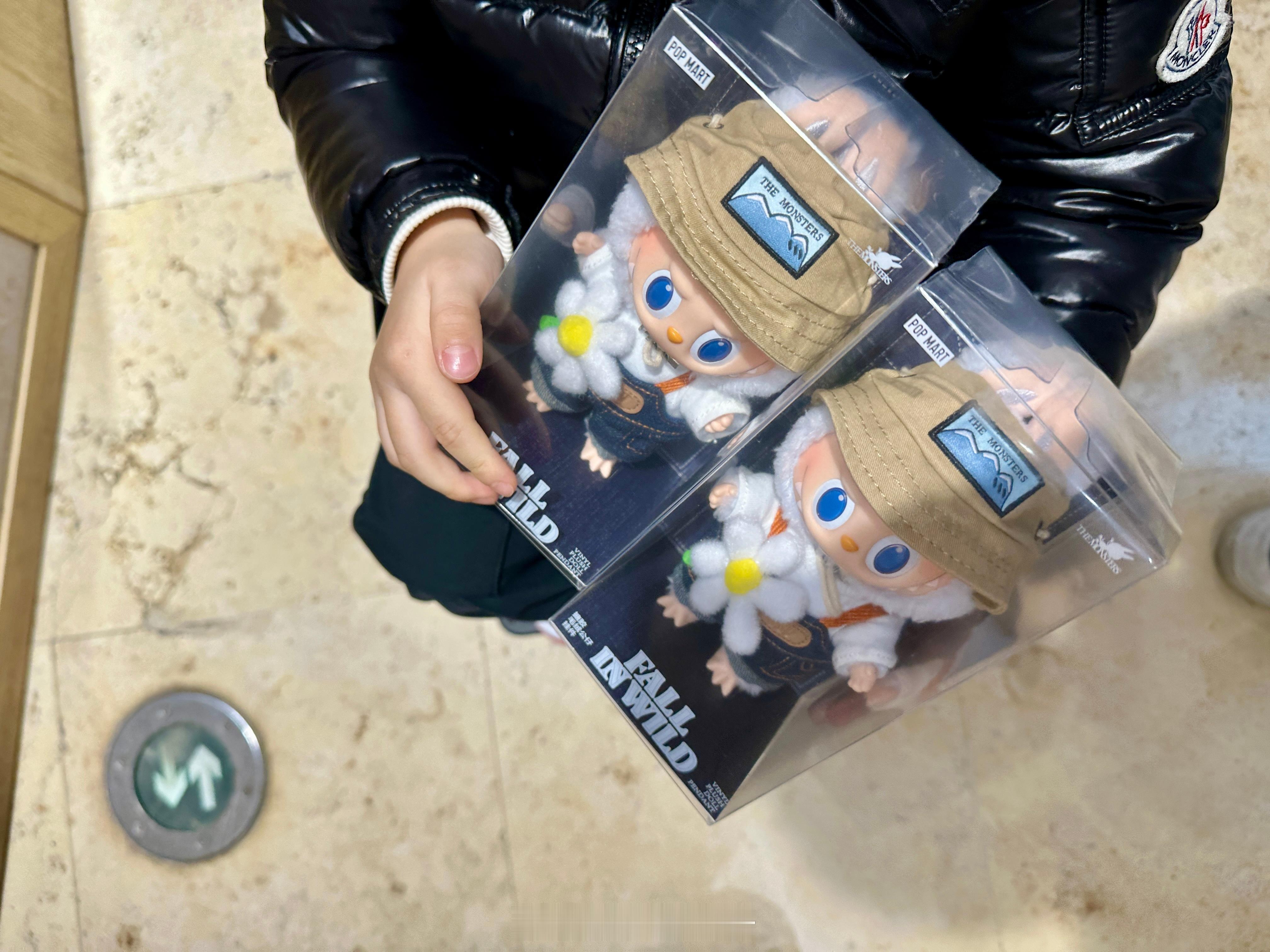 直接泡泡玛特 门店walk in，入手2个拉布布大人也要玩玩具labubu 南京