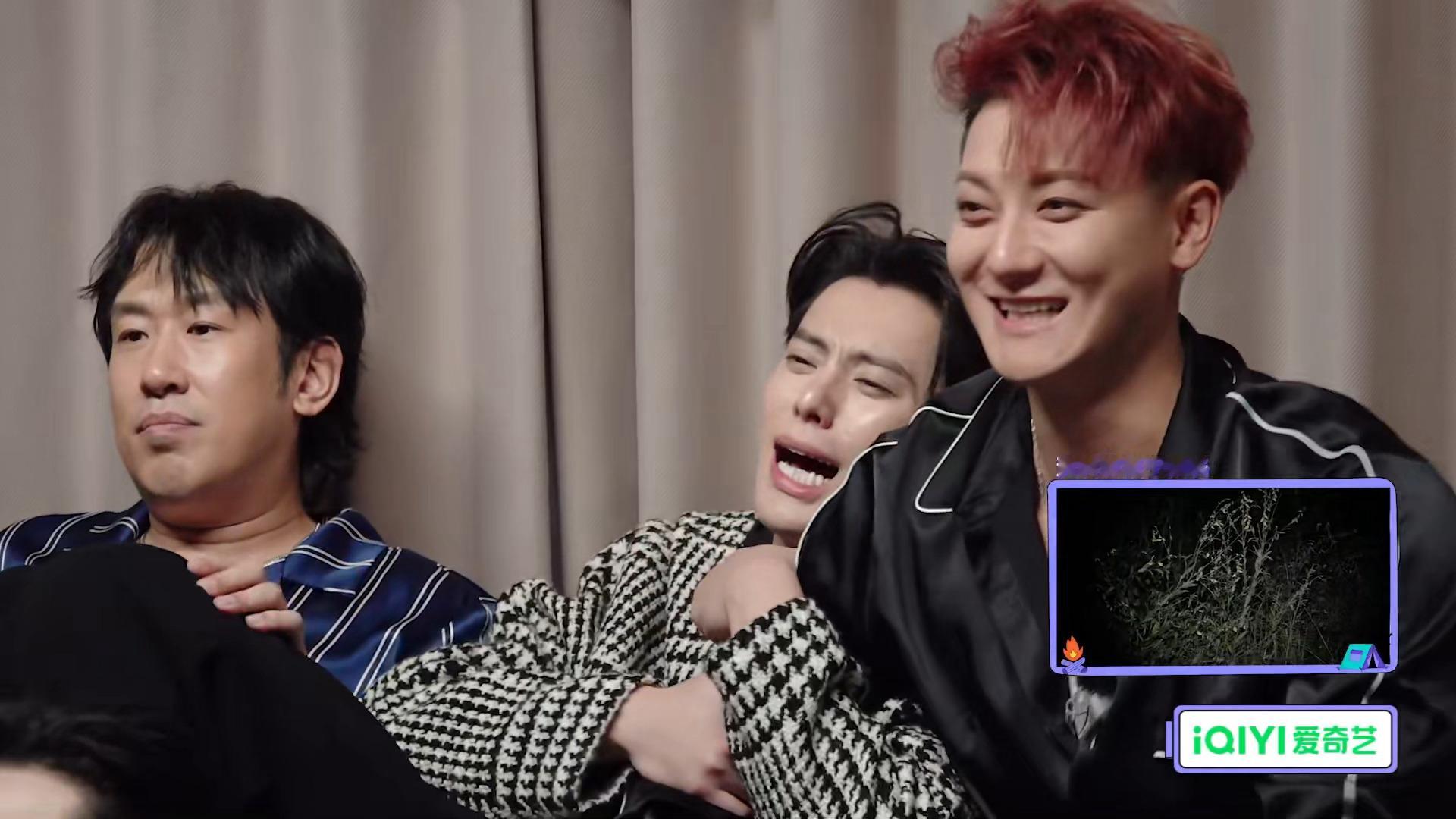 我是舍不得吓他的哈哈哈哈但是他被吓到真的好可爱 王鹤棣 ✨王鹤棣宇宙闪烁请注意✨