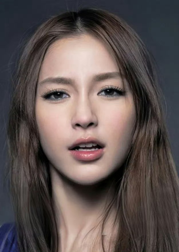 这张脸做这个表情最爽了！ 