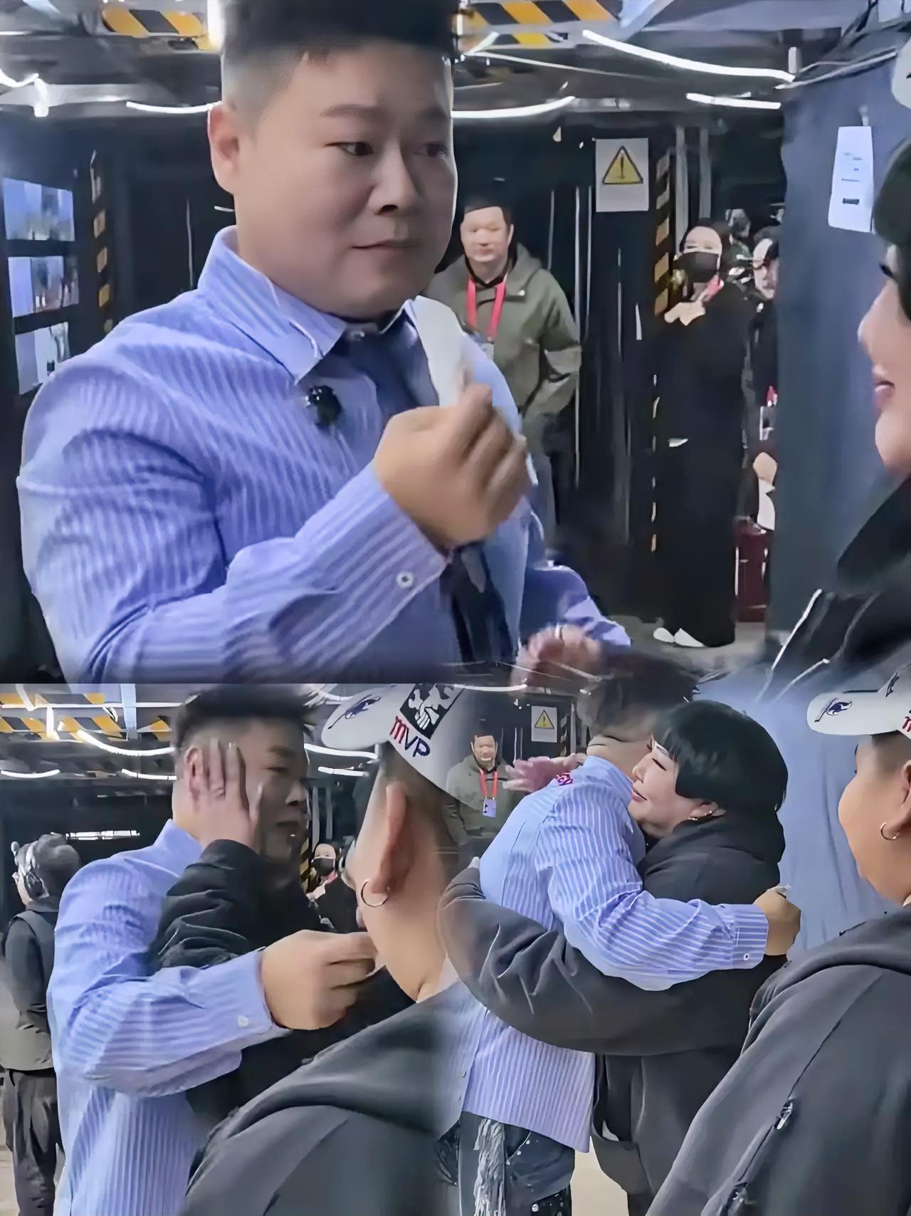 郭德纲没想到，
郭麒麟没想到，
就连王惠本人都没想到，岳云鹏西安演唱会结束，见到