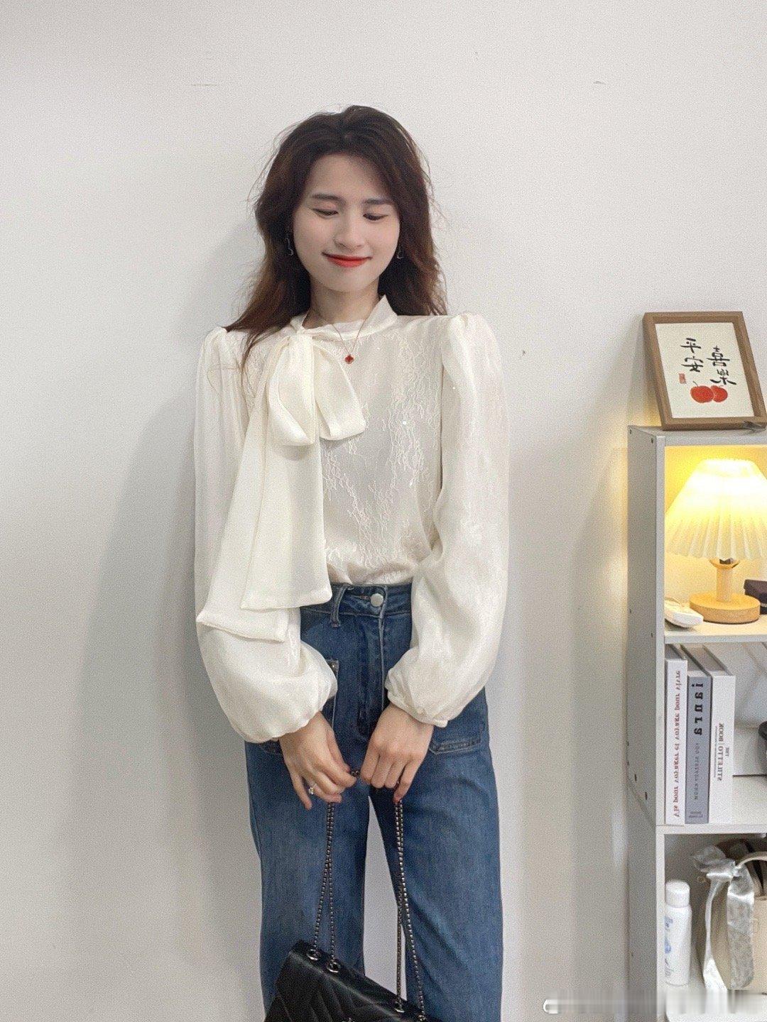 财阀千金大小姐飘带衬衫，真的好喜欢😍。大概3🈷️13号左右上新。喜欢提前加购