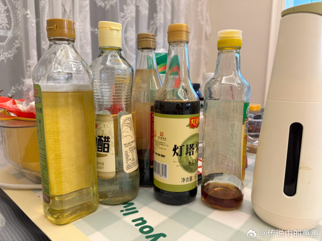 咱就是说这个吃醋大户不是说说的 前阵子喜欢吃白米醋 所以天天吃螺蛳粉 每次点十五