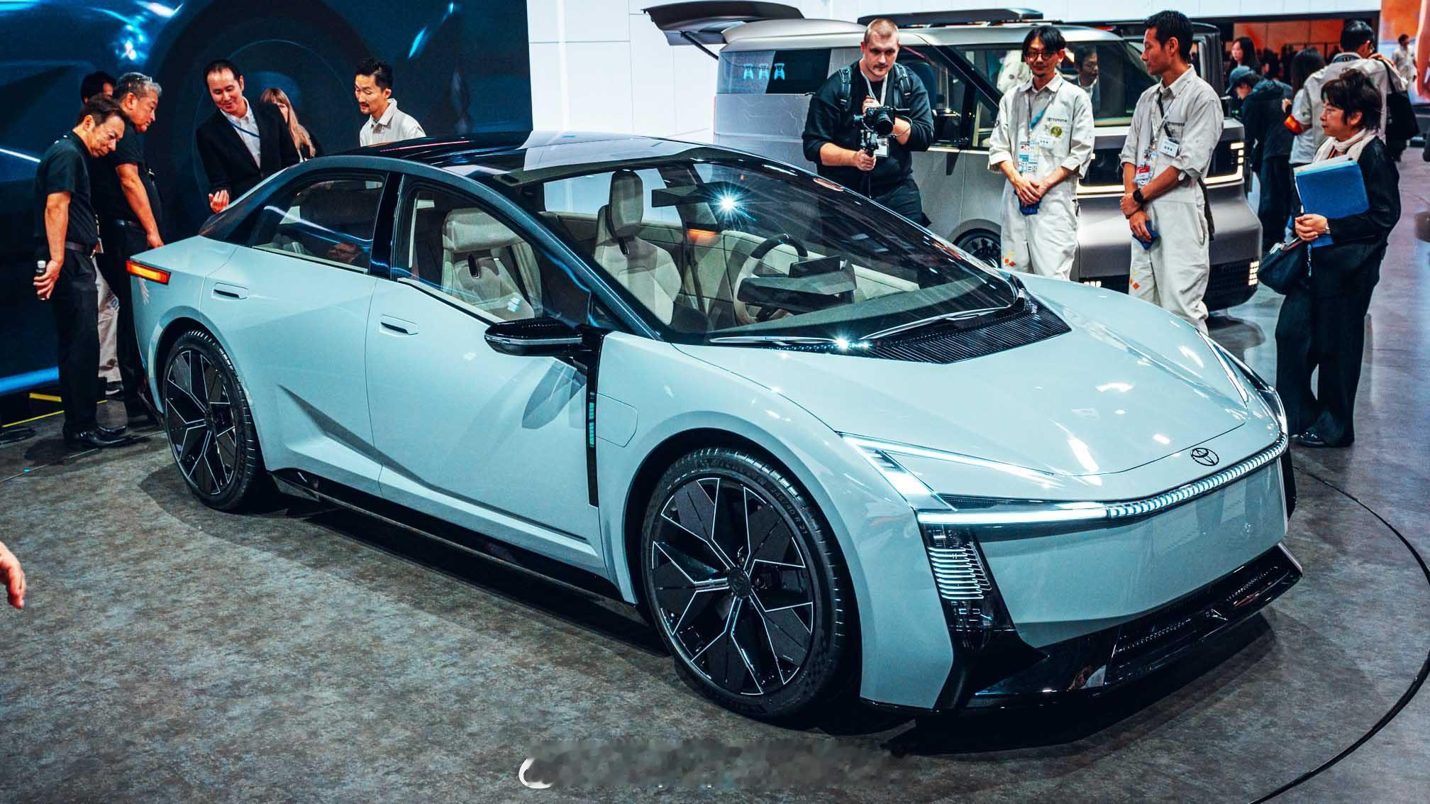 丰田全新卡罗拉还挺好看啊我与汽车的日常  ​​​