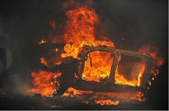 莫斯科传出爆炸声，俄罗斯中将被“斩首”，普京介入。
 
俄乌战场和周边区域的局势