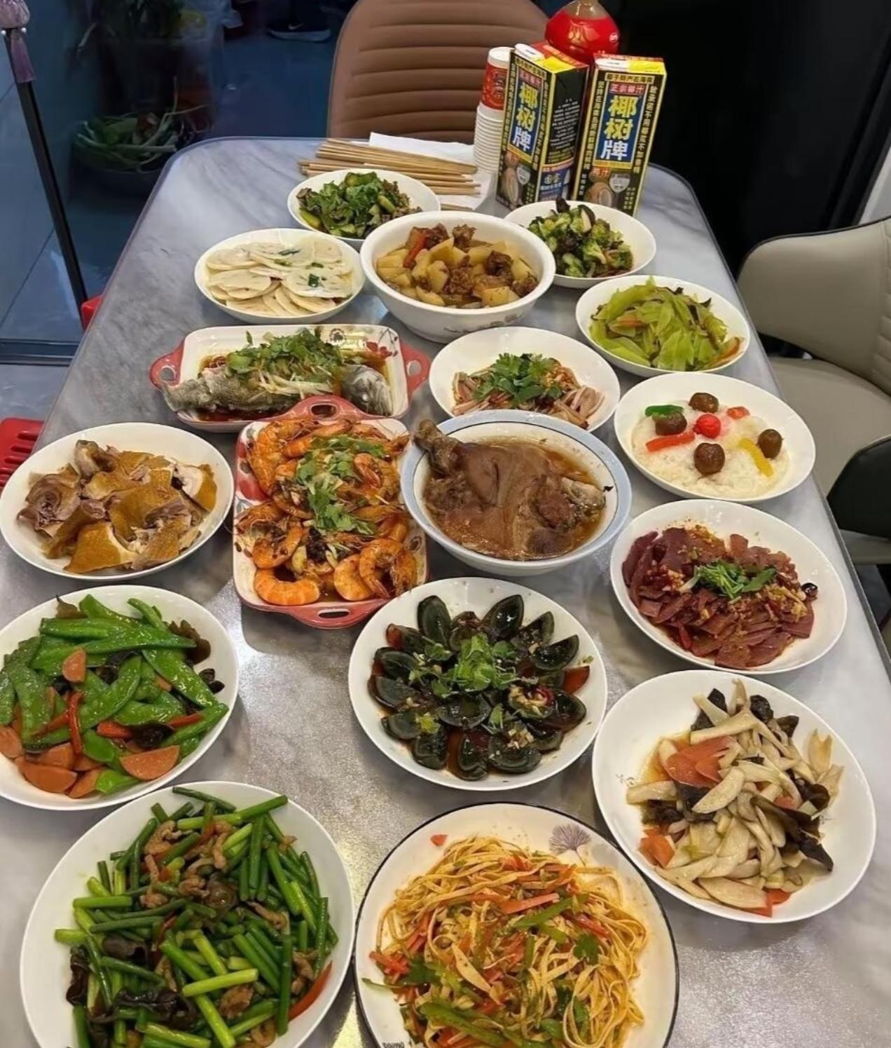 如果朋友请你吃饭，你更想去哪家？