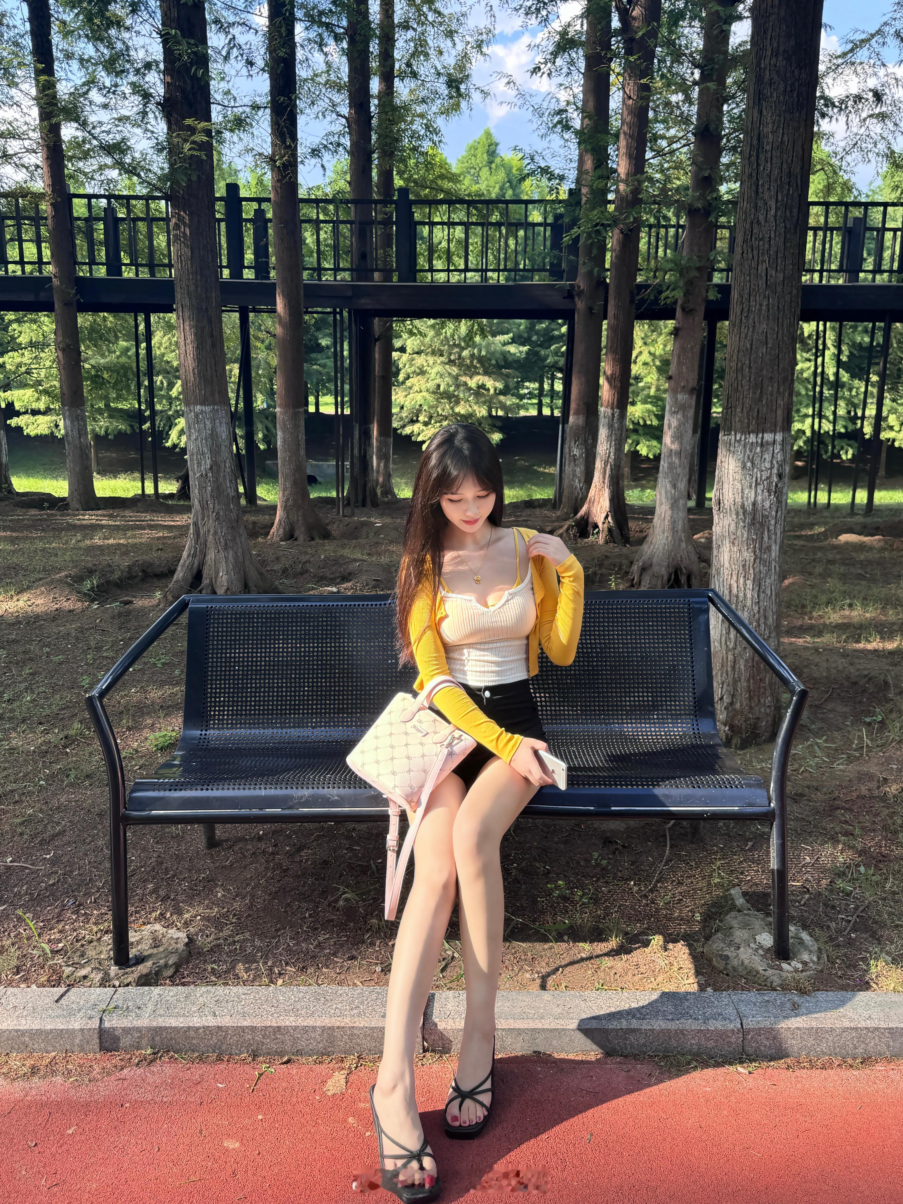 没出片💛 ​​​