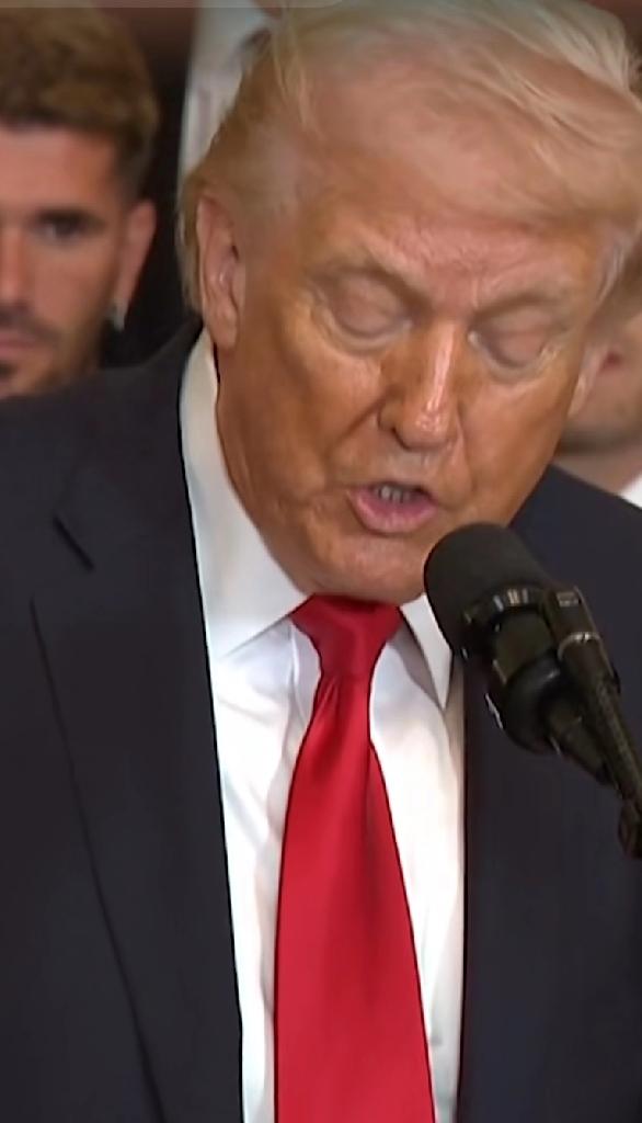 只有你想不到的，没有川普做不到的，做人没底线，坏事做尽！操纵市场赚脏钱，特朗普反