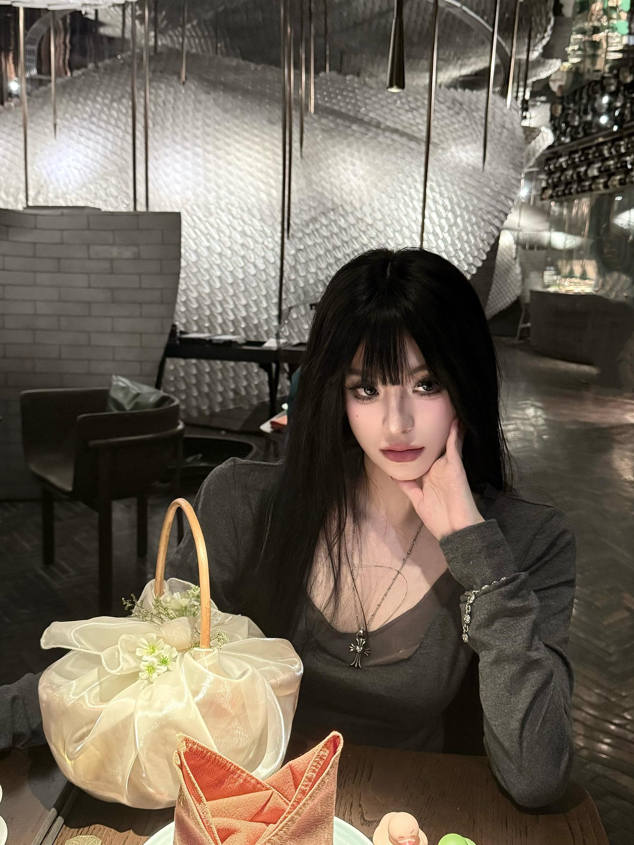 当执念开始消失 平静的幸福会贯穿每分每秒。