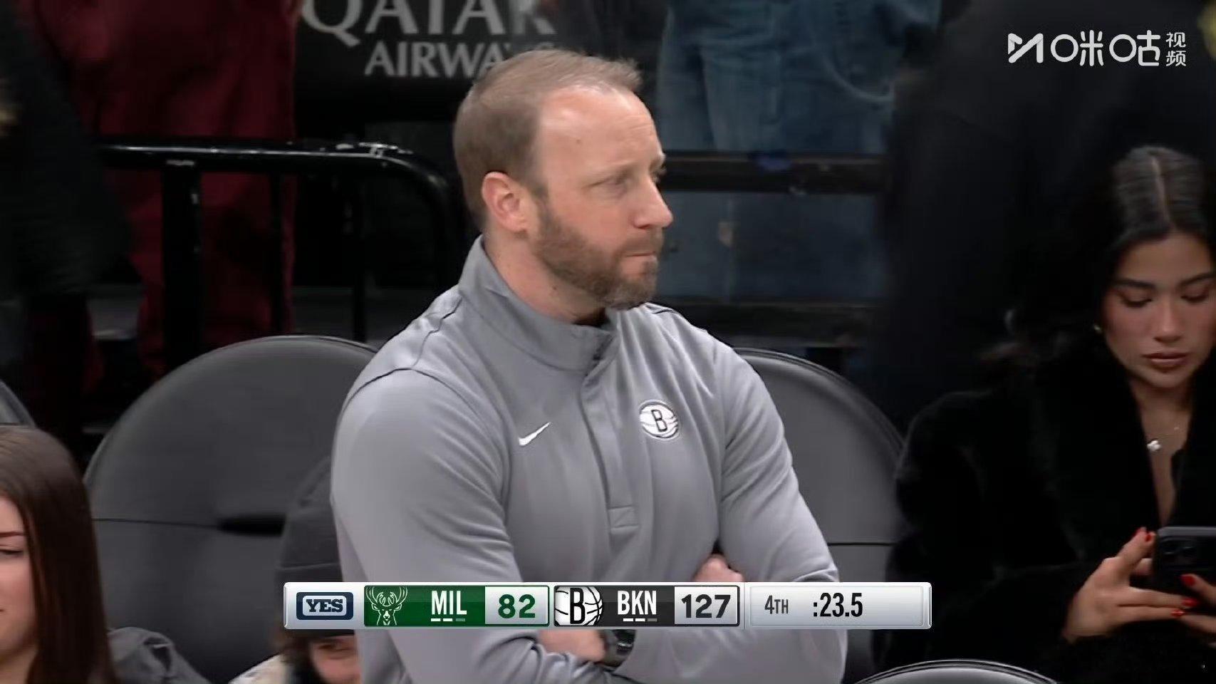 篮网9人得分上双，最后赢了雄鹿队45分。没错，是篮网，没错，赢了45分。这比赛的