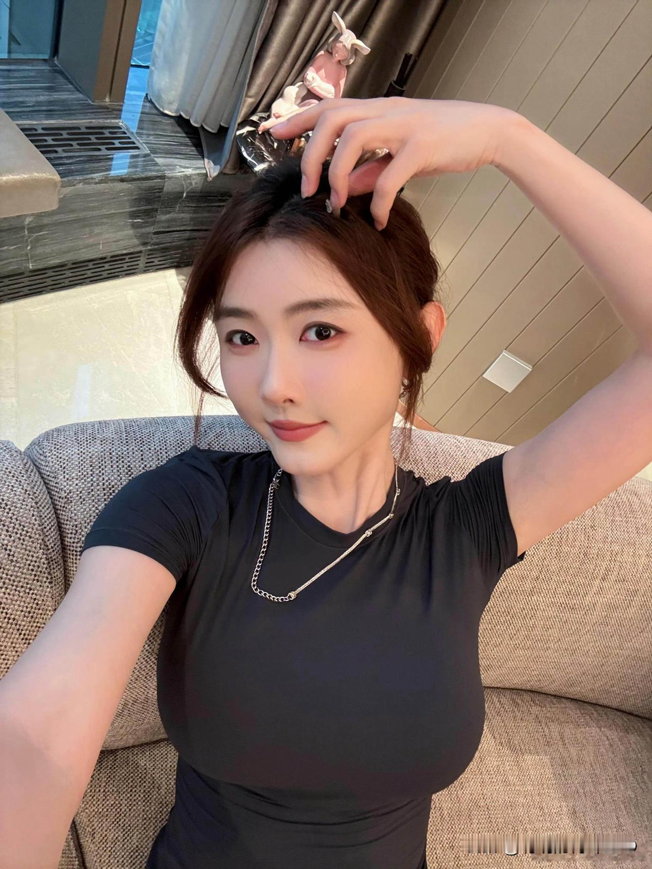 聂小雨活力满满