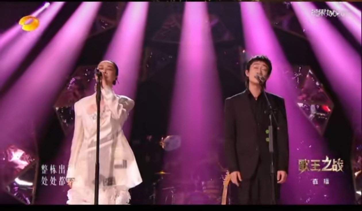 那英和回春丹乐队共同演奏《鲜花》真的燃炸了！[舔屏]英子真的拉满了，好听爱听！#