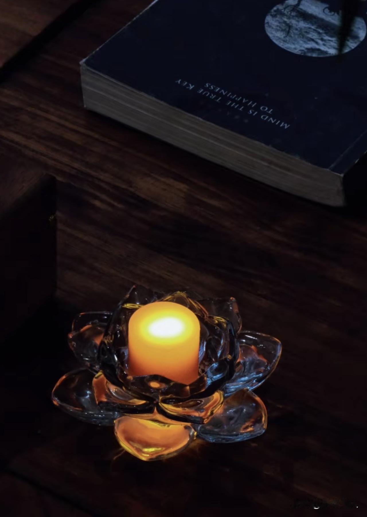 大家得清楚：当下社会的内在价值观存在偏差，

你看：宁愿和小人为伍，情愿与恶人相