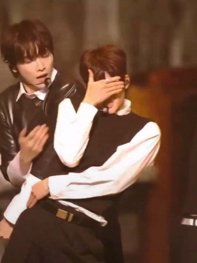 骚死了打屁屁👋 