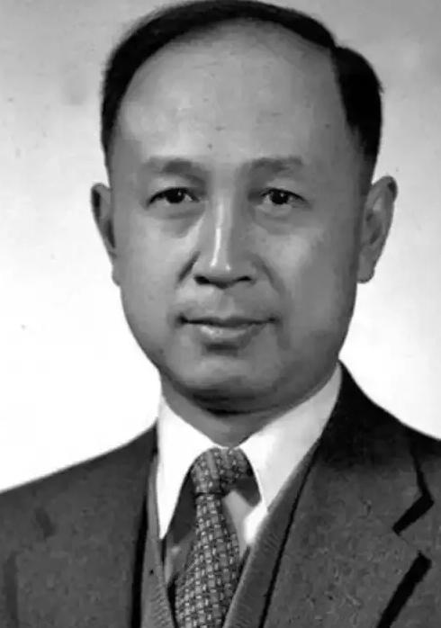 晚年钱学森长期卧床，整日沉默不语、对家人的呼唤也少有回应，身边人都忧心忡忡，觉得