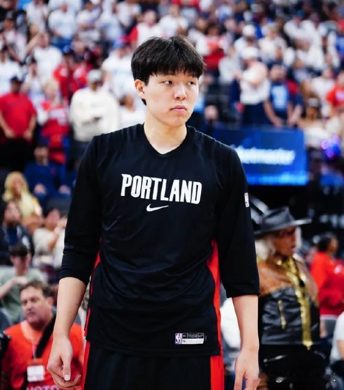 杨瀚森就这么下放了?  真假?
杨瀚森