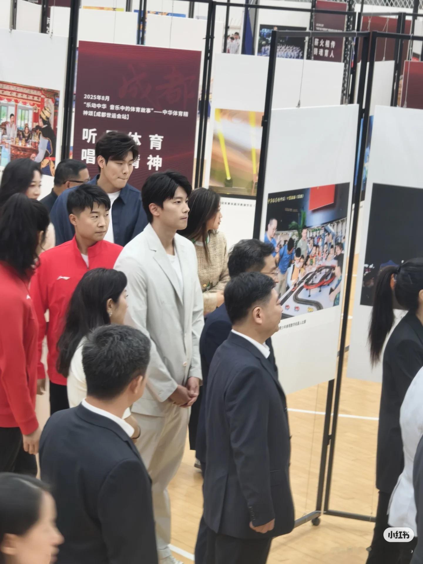 甬敢小兔    物料资讯｜三亚亚沙会live图分享汪顺
