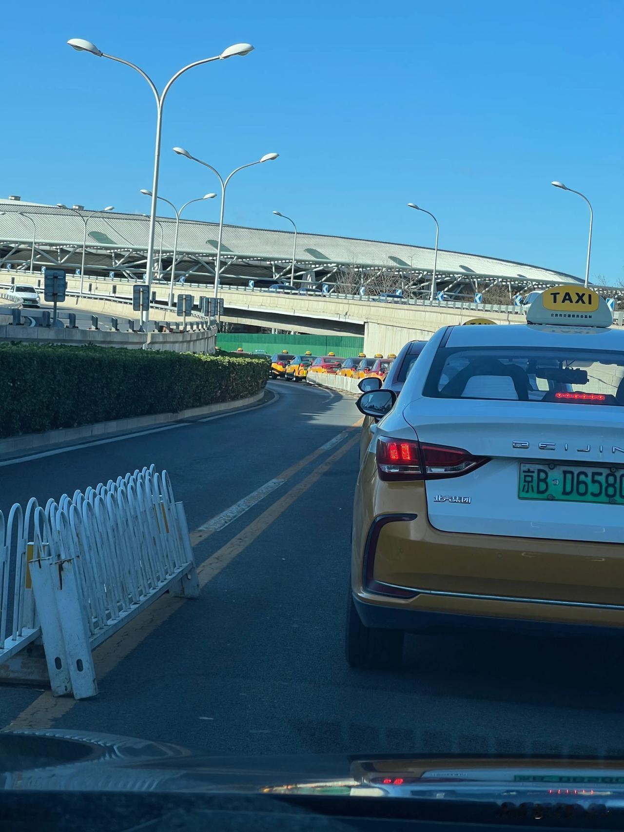从北京肿瘤医院拉一个北京南站，正好排个队