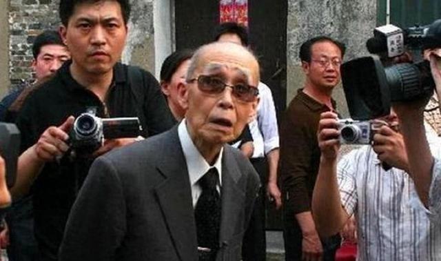 九旬日本退伍老兵松本还想打中国？被问为何执着，他说出了3个令人脊背发凉的理由！这