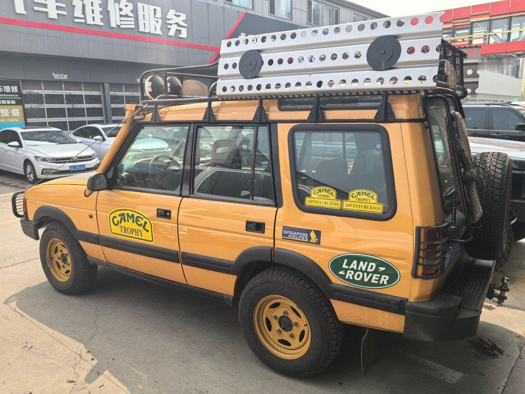 好车分享 路虎发现1和卫士130皮卡 发现1我还真头一次见 我小学时候发现2正在