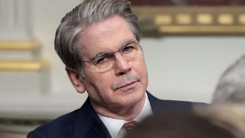 4月14日晚，美国财长斯科特·贝森特在CNN的电视采访中，突然抛出了一个石破天惊