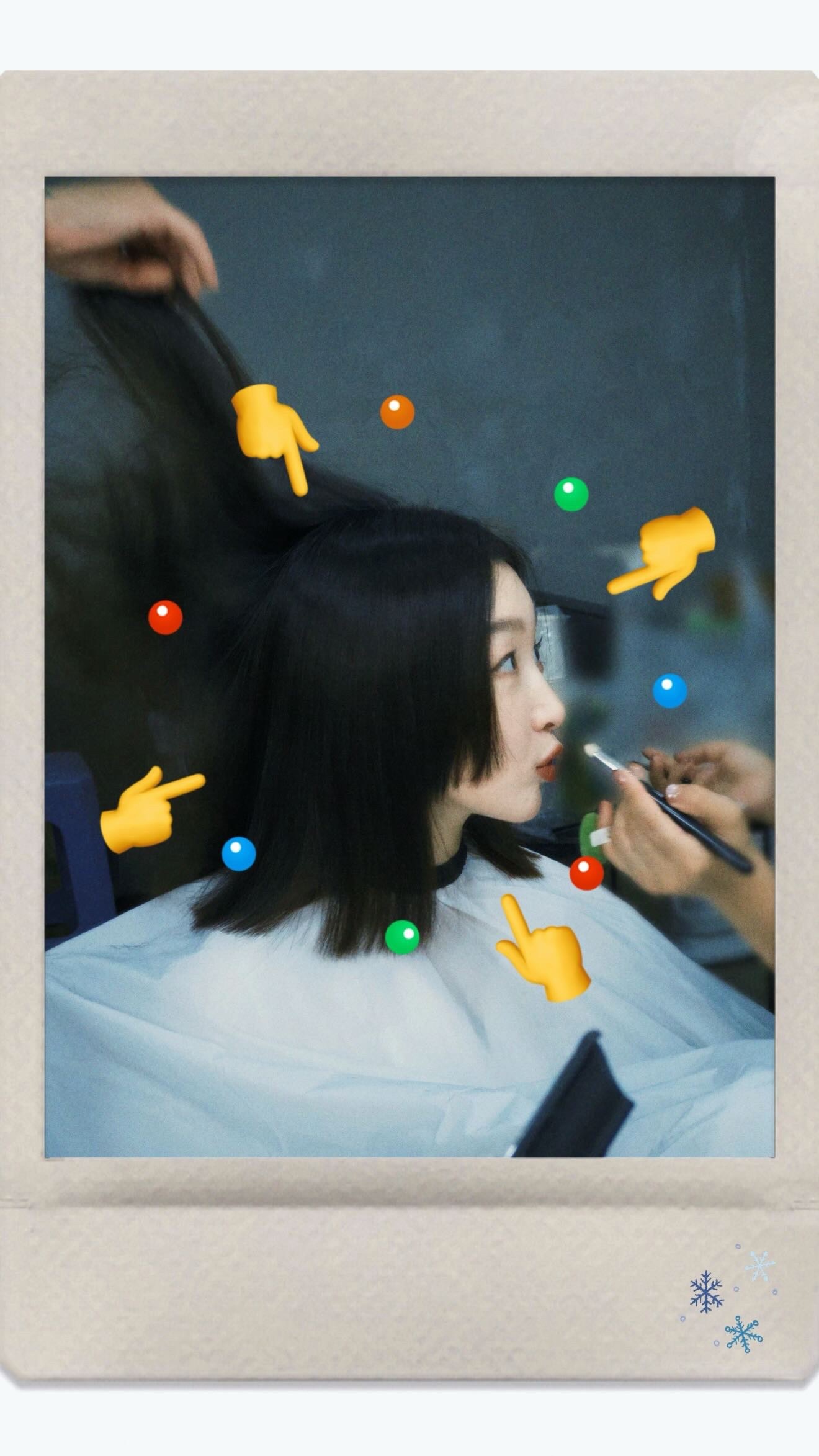 周冬雨好可爱的拍立得 