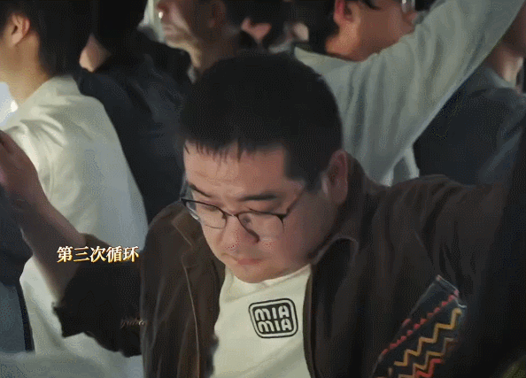 白敬亭保腚人五次循环四次出手，小白“保腚”也太靠谱了，每一个细节都给我们带来更多
