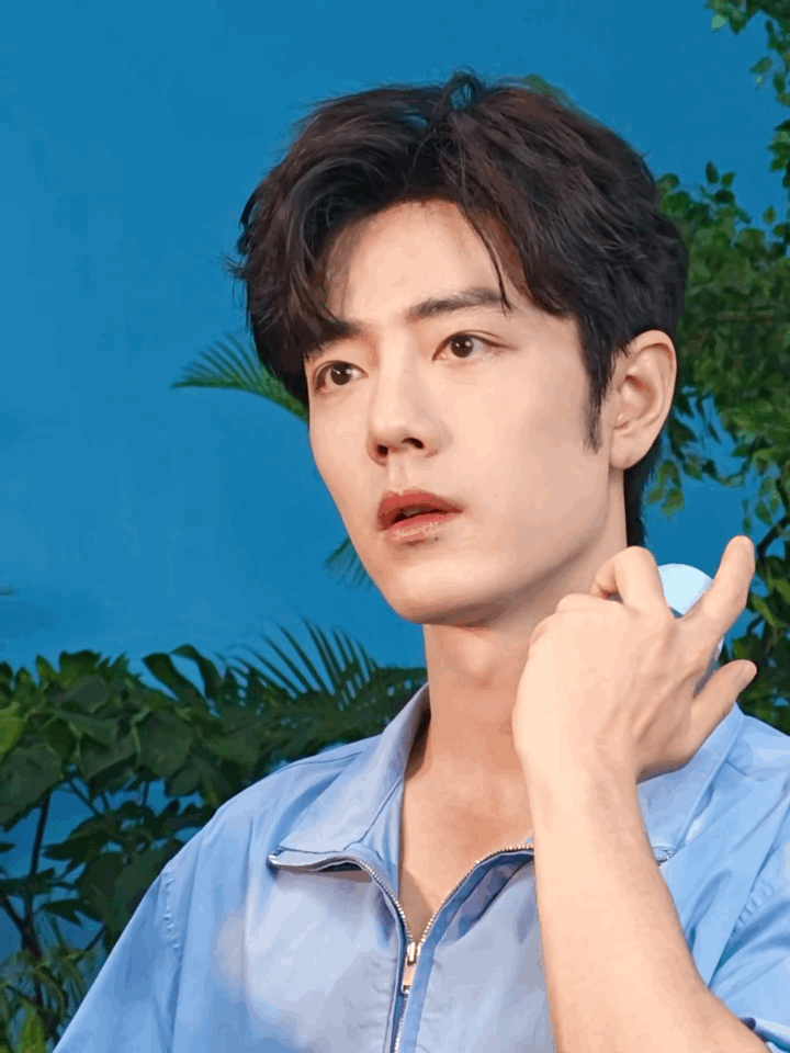 真希望每天都能有这样的福利，日常见肖战live图转动图 