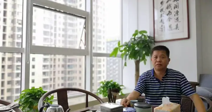 追光逐梦书页间