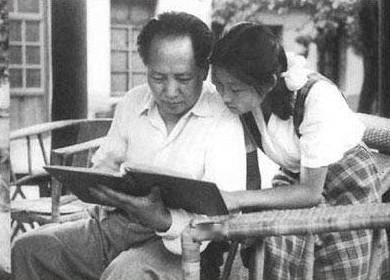 1957年李敏误拿女同学日记回家，毛主席偶然翻看，批注：原文发表
 
1957年