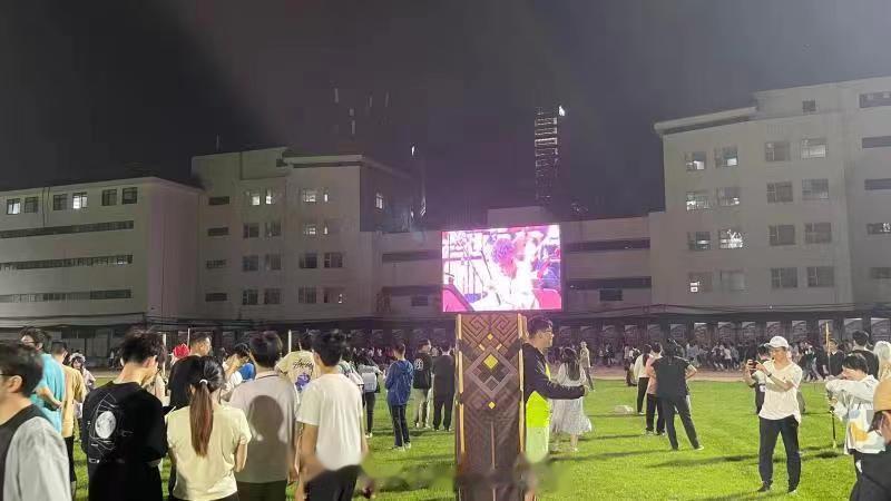 我愿称之为五四操场最黑暗的一天，原来北大学霸们也玩原神[钢镚儿]#北大学生组织原