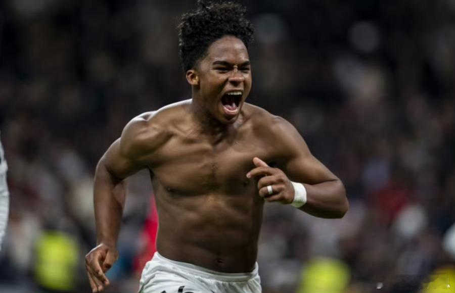 北京时间1月4日凌晨12点，法甲第17轮，里昂客场对阵摩纳哥。赛前新闻发布上，里