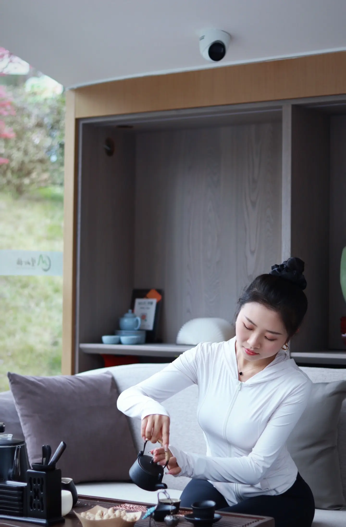 假期 心情愉悦 踏青出游 元气少女 宁静高清美图