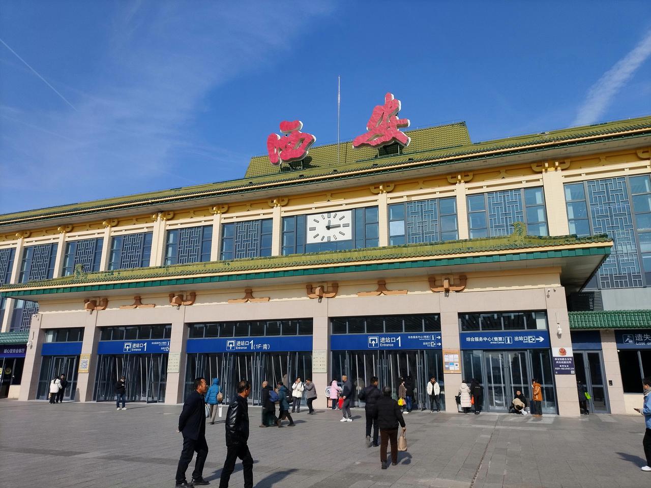 刷到一条寻亲启事，心里一紧。1993年，母亲带着2岁的儿子从内蒙古坐火车回四川，