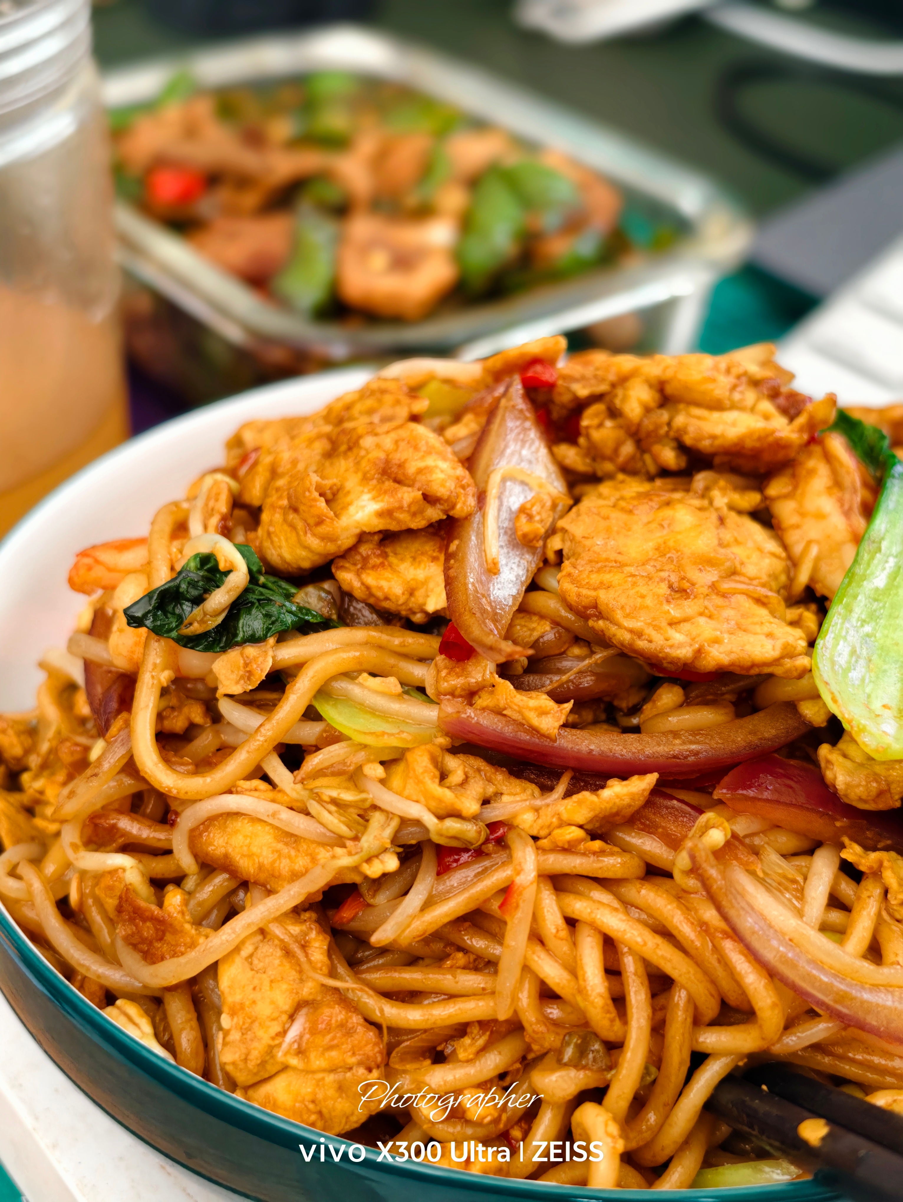 厨艺大涨，虾仁鸡蛋炒面，下午狠狠练一小时不可辜负的美食