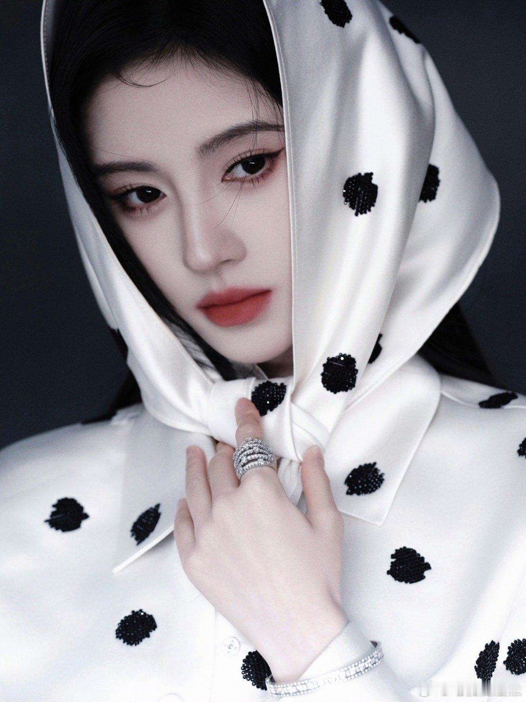 嘉人全女盛典红毯出图的女明星鞠婧祎 郑合惠子 刘浩存李一桐 卢昱晓 林允 