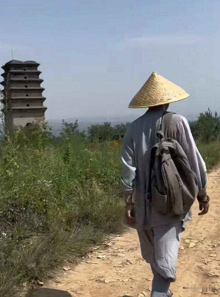 今天凌晨网友的一句话，我哭的稀里哗啦，是感动。
离开家乡来到深圳这两年，少人关心