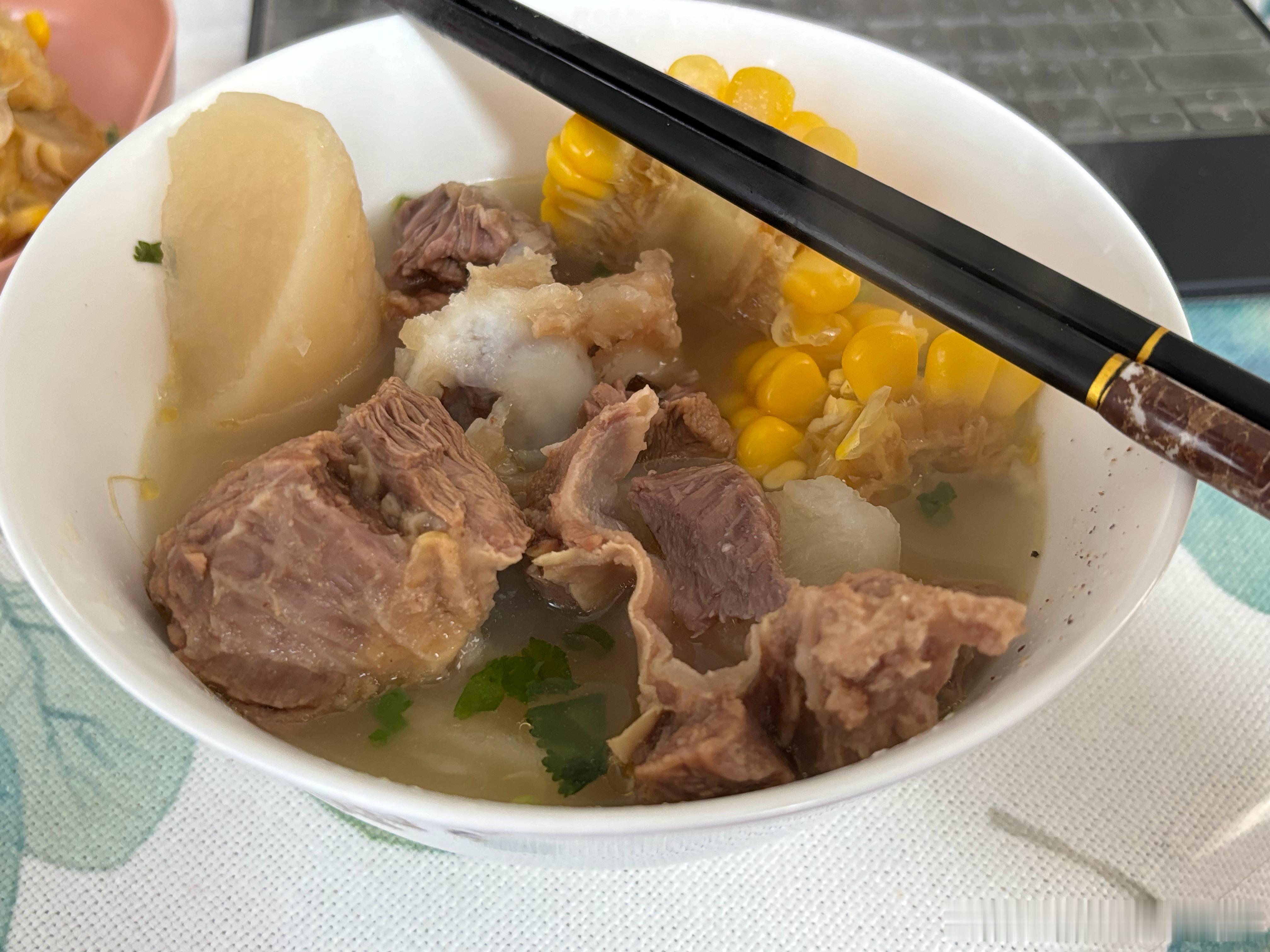 一碗好汤的秘诀，除了原料，还有时间[馋嘴] ​​​
