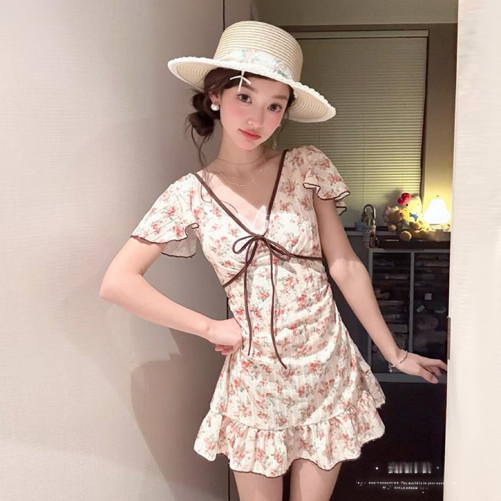 温柔系少女甜美气质度假⛱️泳衣👙纯欲绝美度假风泳装美女 比基尼度假穿搭 泳装穿