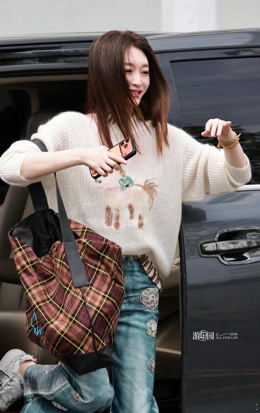 白天背到黑夜，醒来回到解放前，心疼又好笑。李小冉背词3小时睡醒全忘了乘风2026