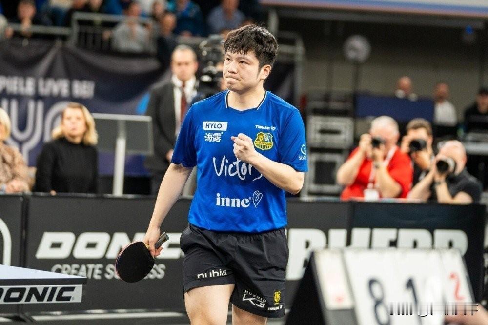 樊振东2比3不敌温瑞博 
欧冠国乒德比好刺激！
谁能想到！
欧冠上演国乒惊天德比