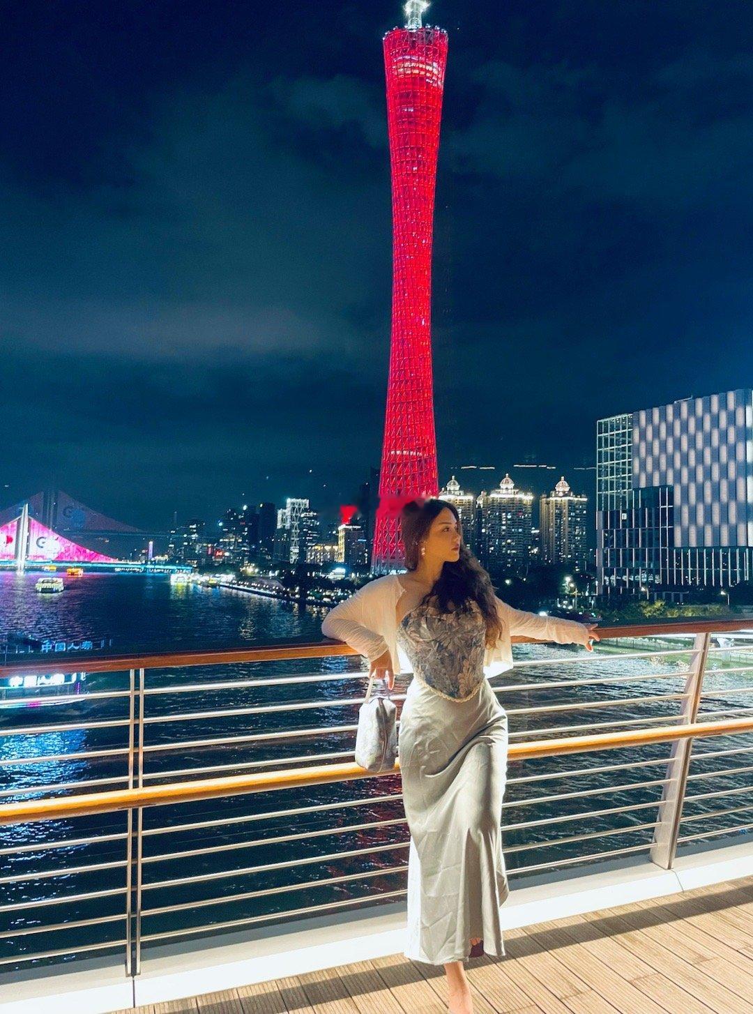 婷崽的健身日记[超话]  City Walk  ​​​