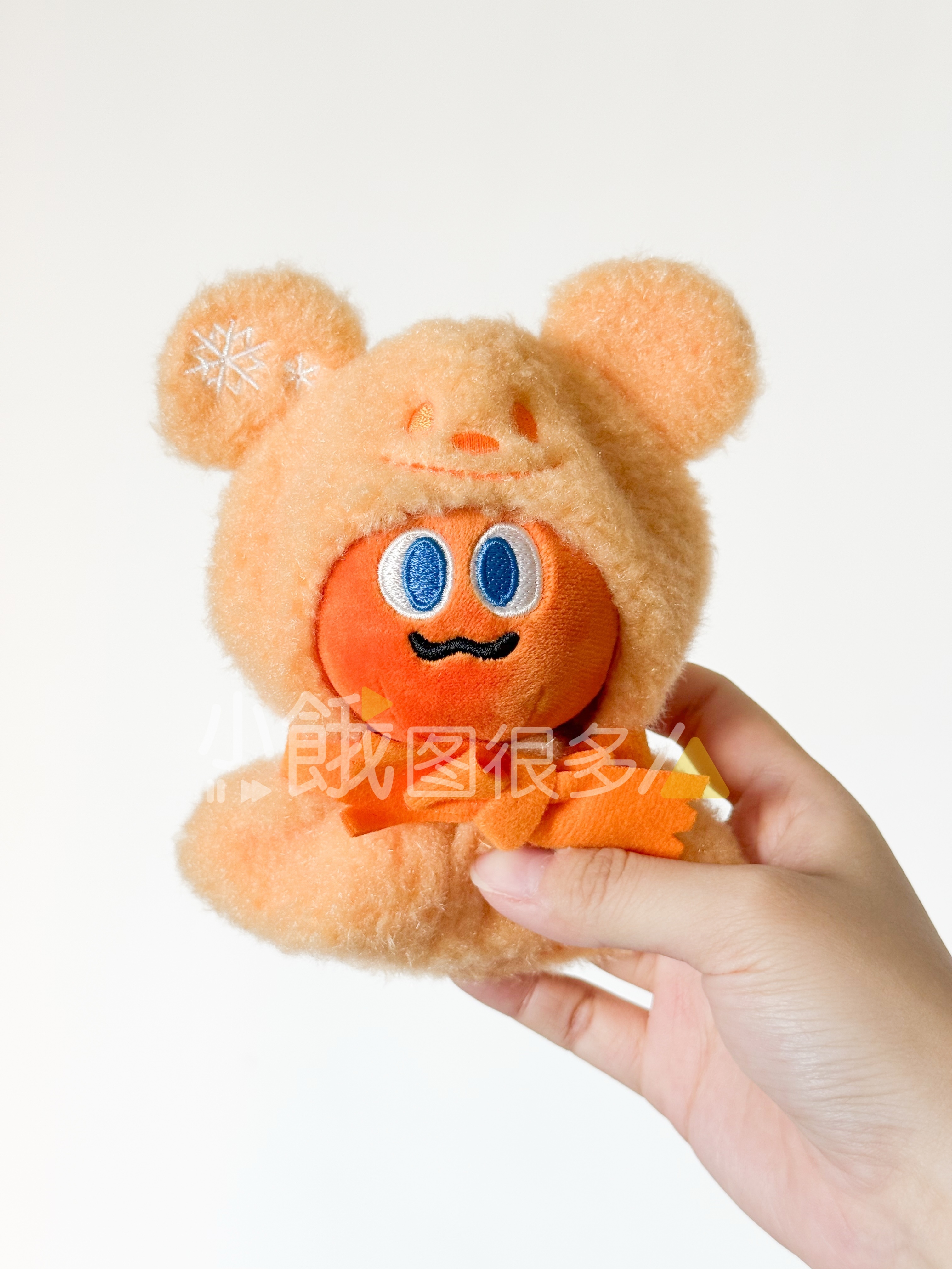 跟小地瓜上wmls的风买的大学熊斗篷盲袋，这个颜色和卜卜好搭！ 