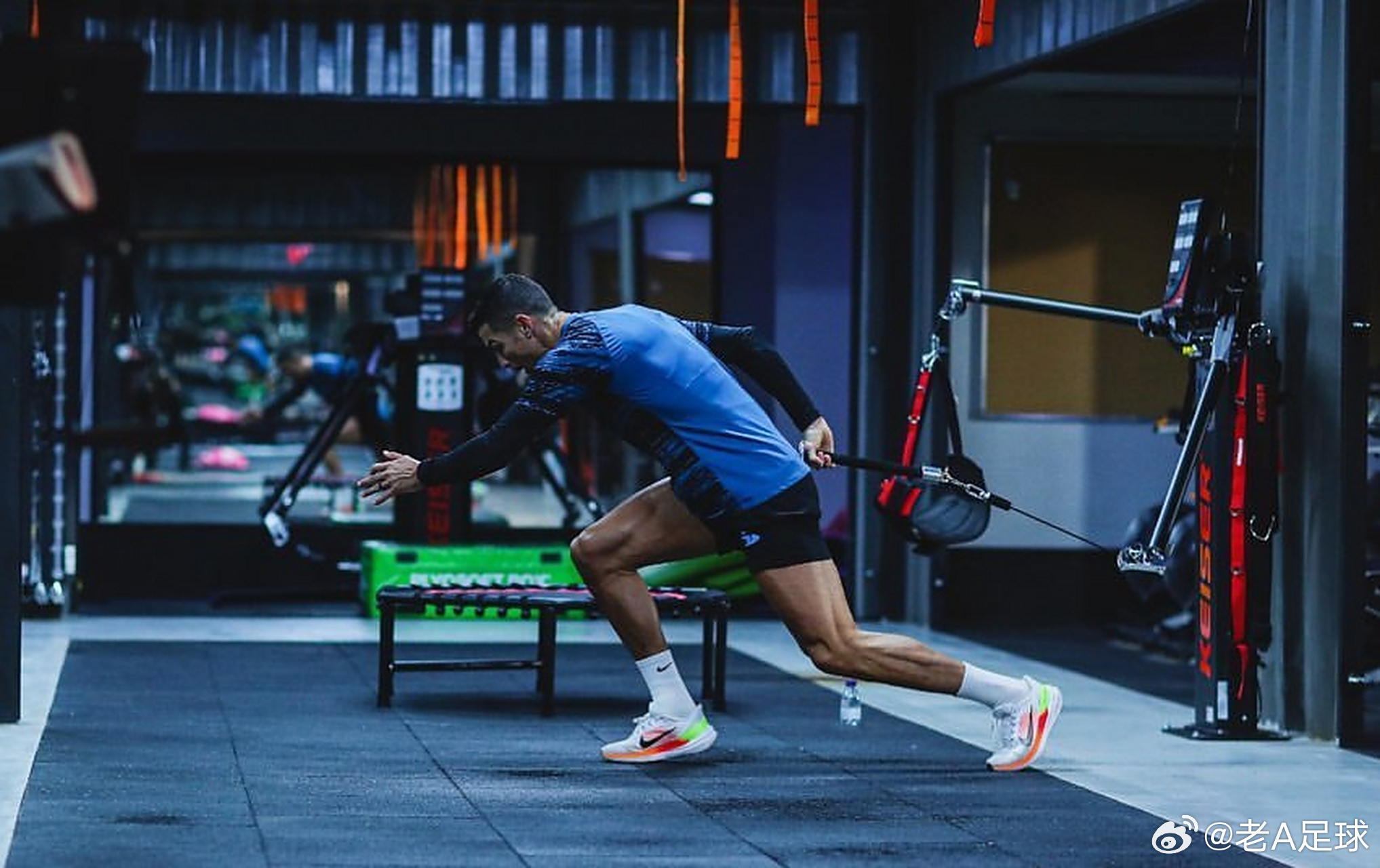 C罗归训却拒出战 为葡籍高管向PIF强硬施压罗哥今日提前2小时重返利雅得胜利训练