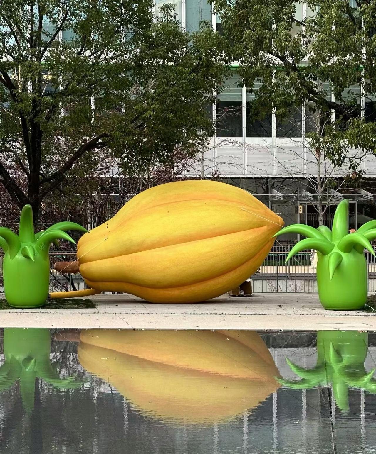 5个小技巧：
1.多说“第一次”，比如“第一次见面就觉得合拍”；
2.多说“真的