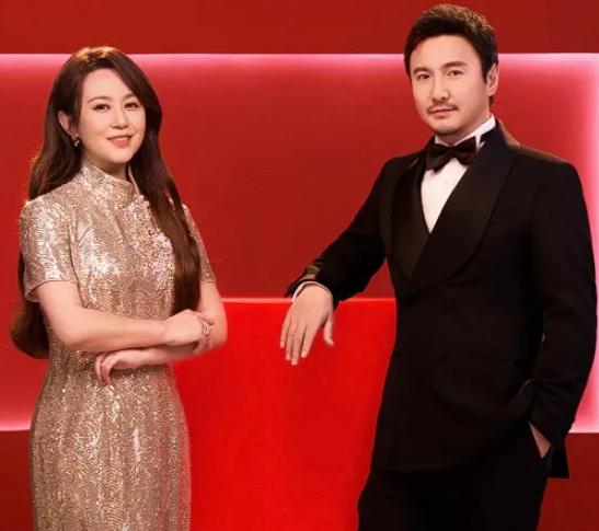 大家发现了没？
今年春晚和往年有很大的区别。
不是小品变少了，也不是没有相声了，