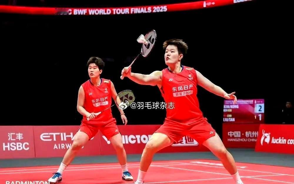 领先6分被翻盘，不是技术问题，是“经验税”没交够。
看圣坛组合打球，像看一把开刃