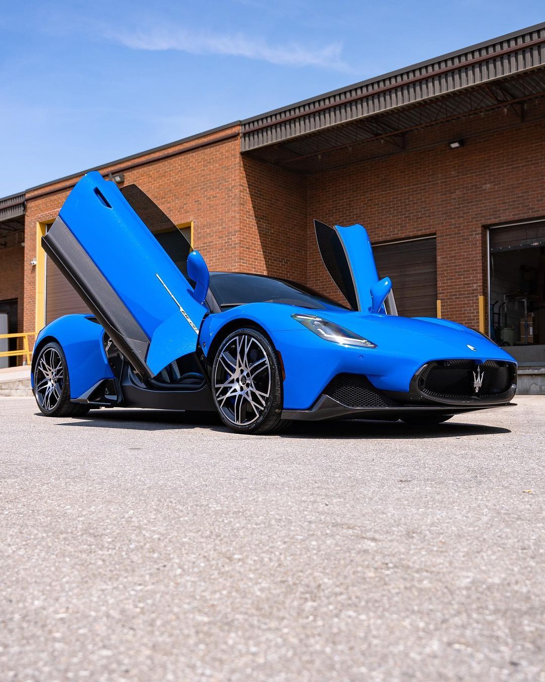 玛莎拉蒂 MC20 ​​​