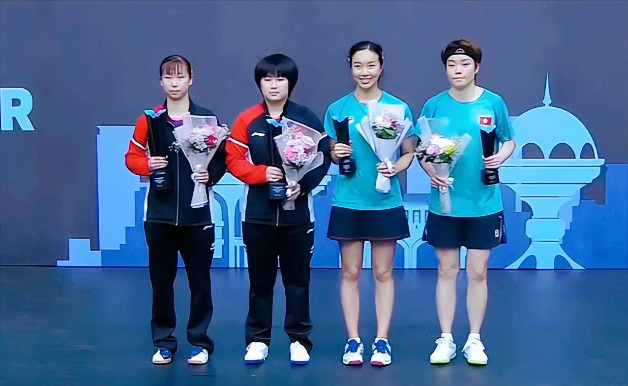 【国乒小将一脸严肃，吴咏琳笑得欢，还以为她们赢了呢】覃予萱/纵歌曼应该笑一笑，1