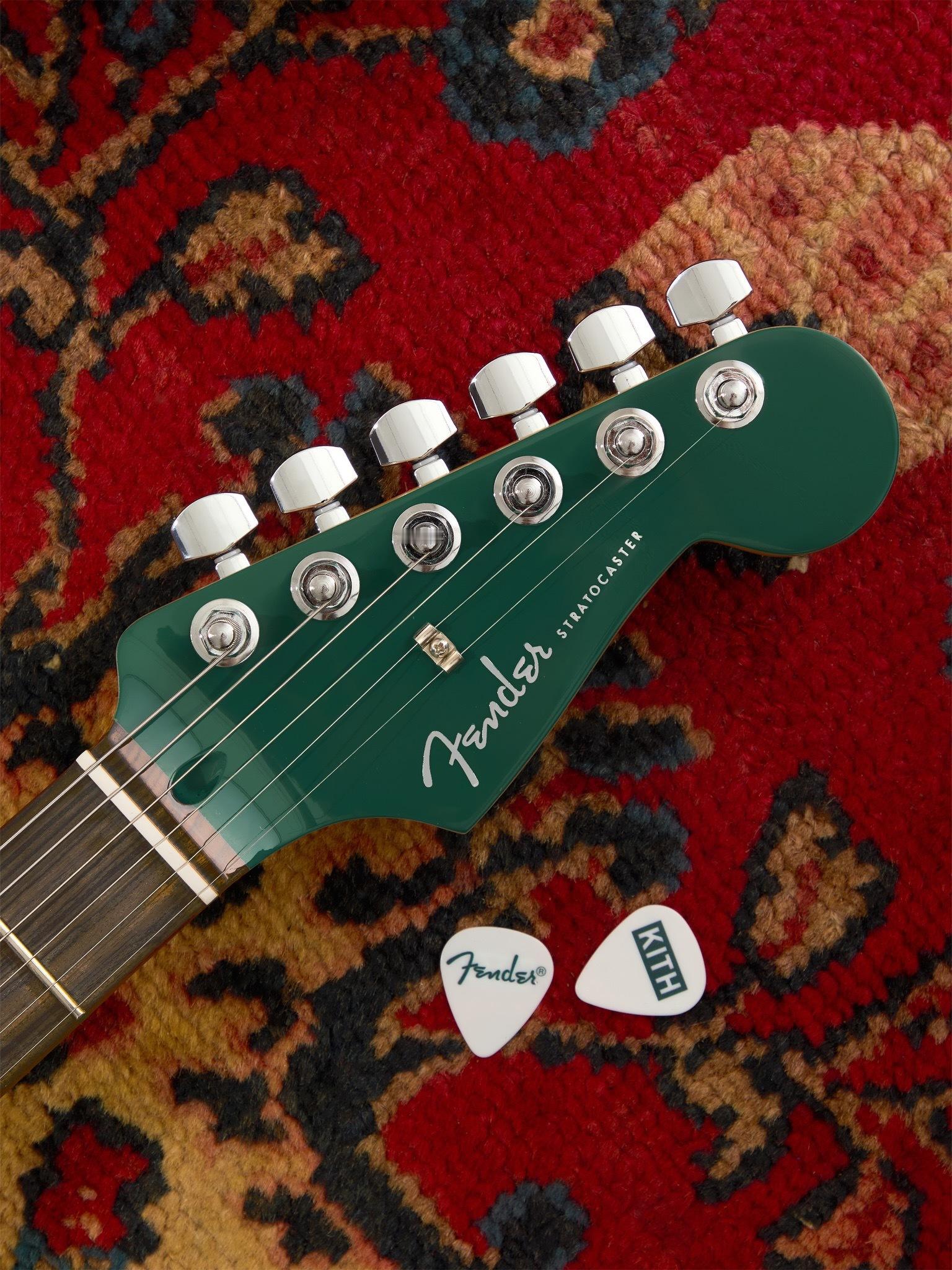Kith 携手 Fender 推出 Kith Records Limited P