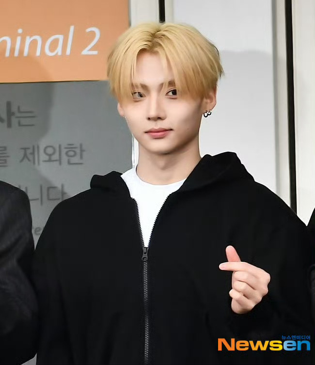 ALD1李相沅、金虔佑、李理悟、郑相炫、金俊抒出发巴黎时装周新闻图ALD1巴黎时